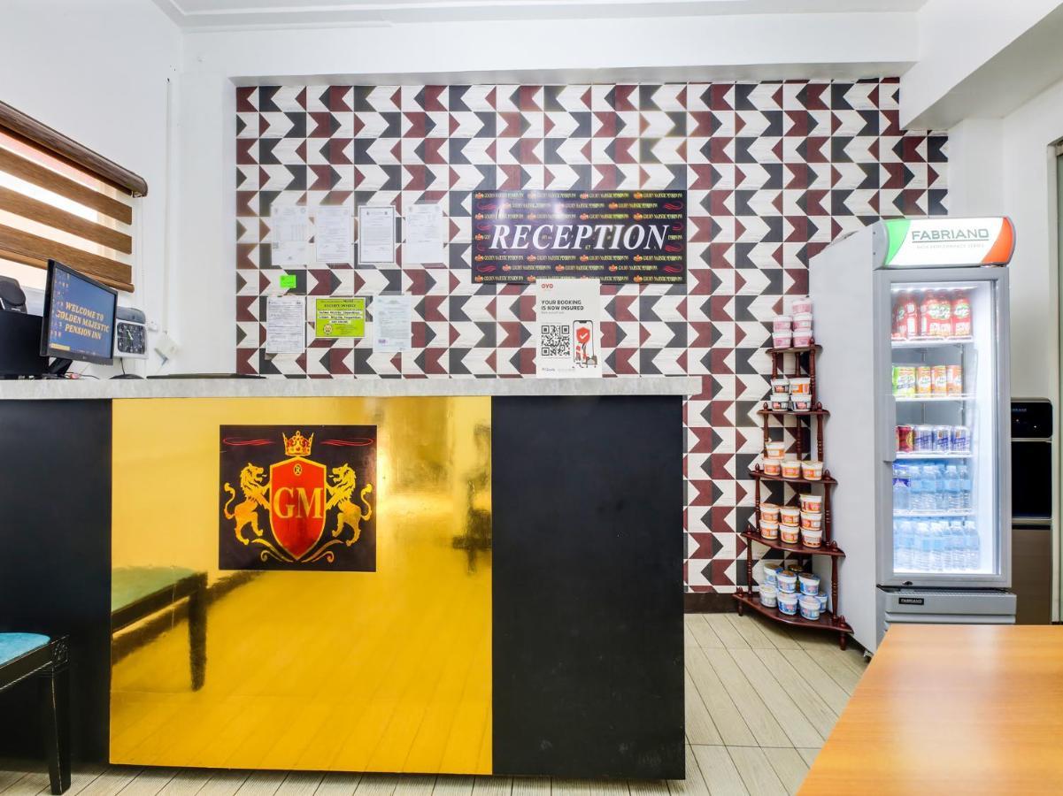 Oyo 895 Golden Majestic Pension Inn Маніла Екстер'єр фото